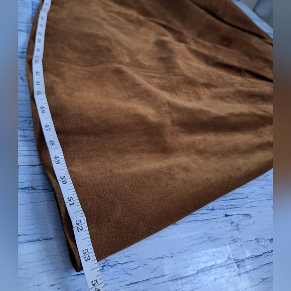 (10) Vintage Suede Leather Pleated Maxi Skirt, The Olde Hide House - Picture 15 of 16